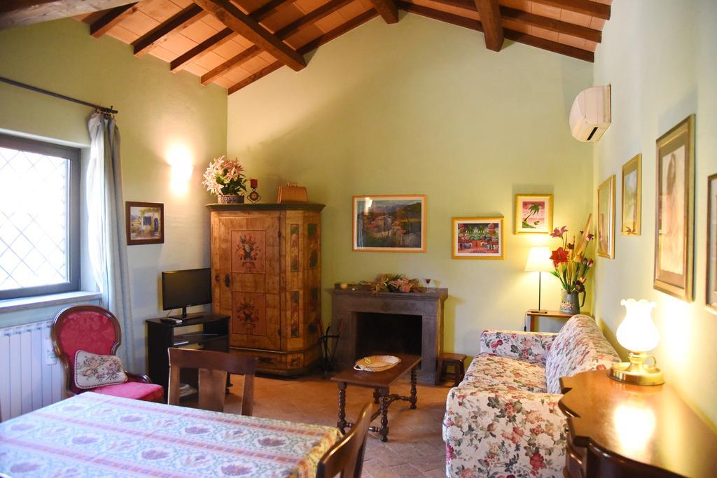 Casa Vacanze Vigna Di Valle Браччано Номер фото